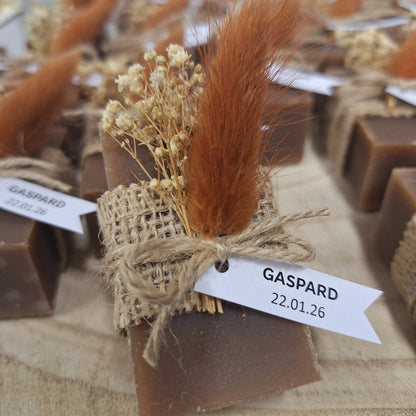 Demi savon artisanal personnalisé