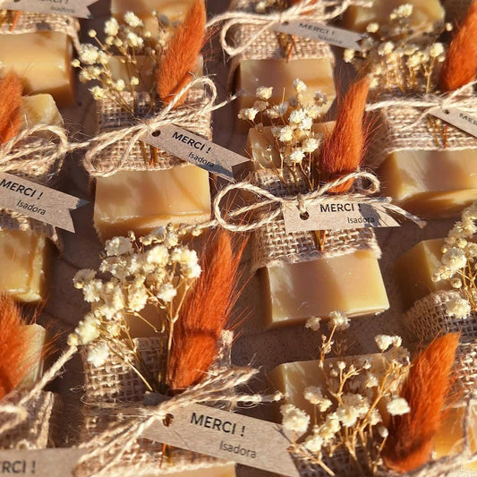 Demi savon artisanal personnalisé
