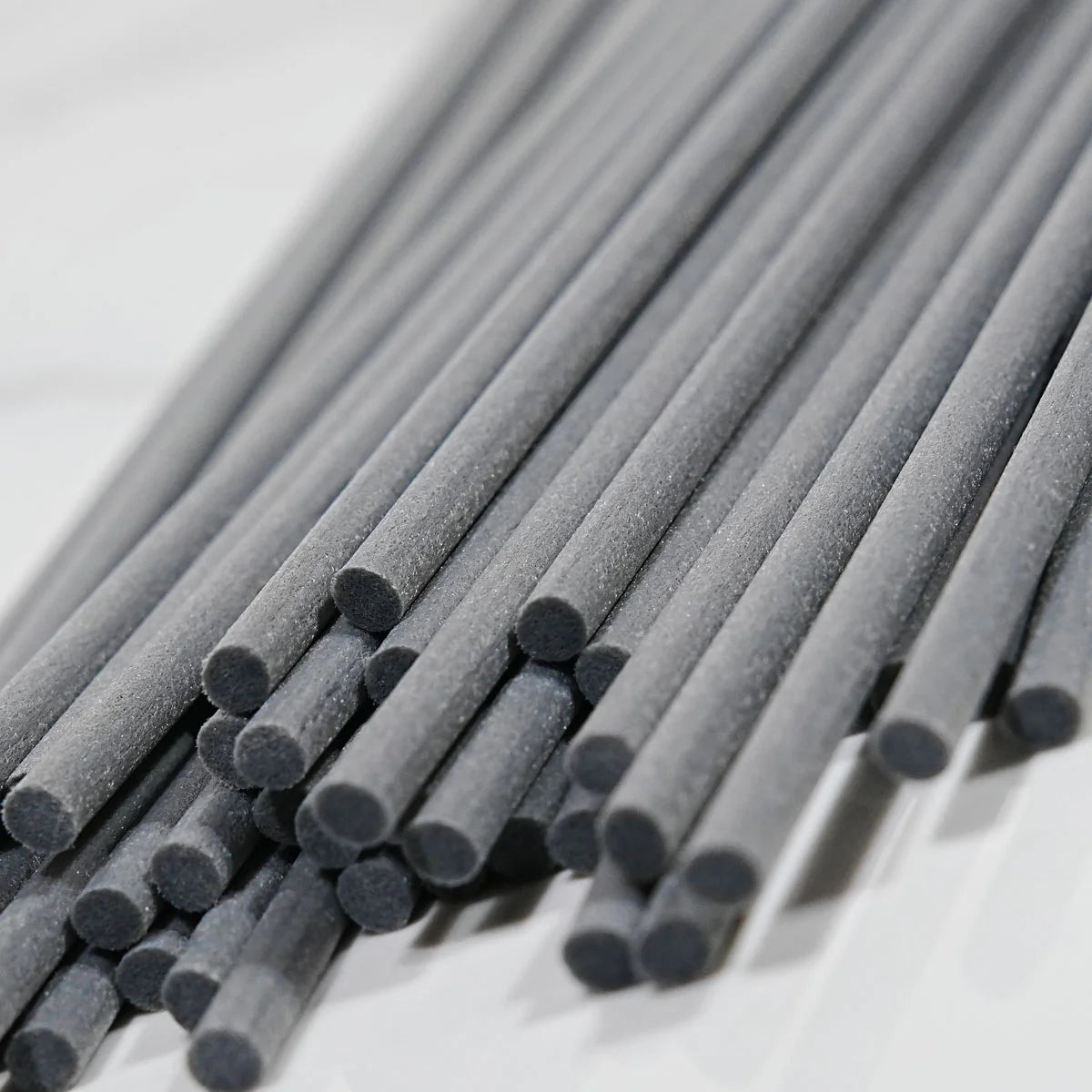 Tiges diffuseur à bâtons gris lot de 7 LN Cosmétique fibres naturelles