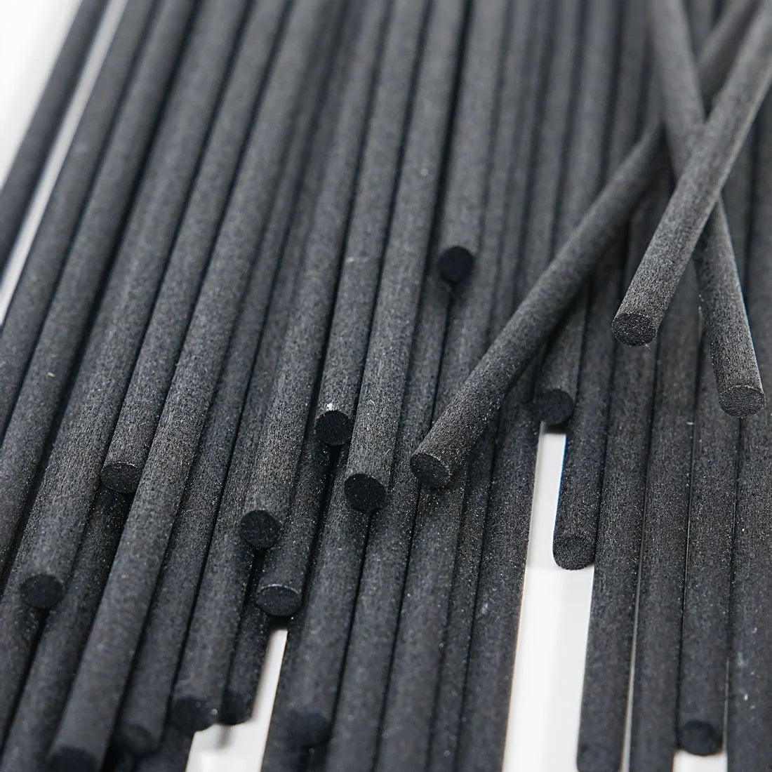 Tiges diffuseur à bâtons noir lot de 7 LN Cosmétique fibres naturelles