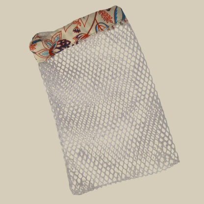 Filet à savon beige motif fleurs zéro déchet LN Cosmétique