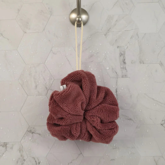 Fleur de douche bambou couleur aubergine cousue main LN Cosmétique zéro déchet