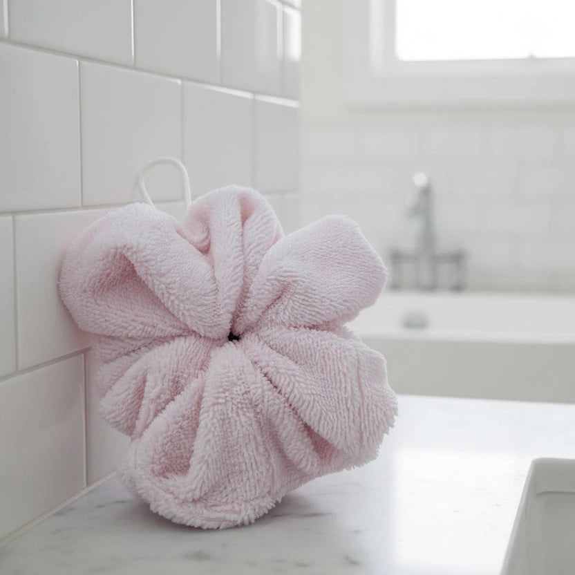 Fleur de douche bambou couleur rose tendre cousue main LN Cosmétique zéro déchet