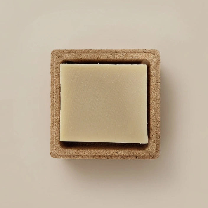 savon dans boite a savon en liège naturel LN Cosmétique