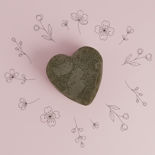 Savon au lait de chèvre fleur de cerisier forme coeur LN Cosmétique saponifié à froid