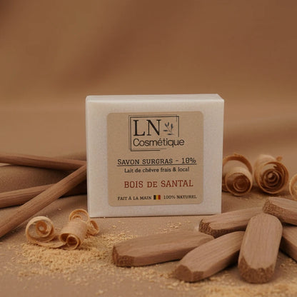 Savon au lait de chèvre parfum bois de santal LN Cosmétique saponifié à froid